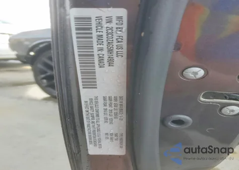 2022 Dodge Challenger Sxt z USA, uszkodzony, nr VIN 2C3CDZAG5NH149044